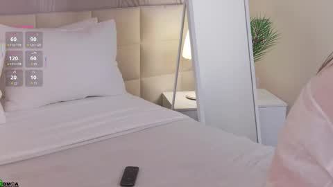 Lola online show from 09/27/25, 01:43