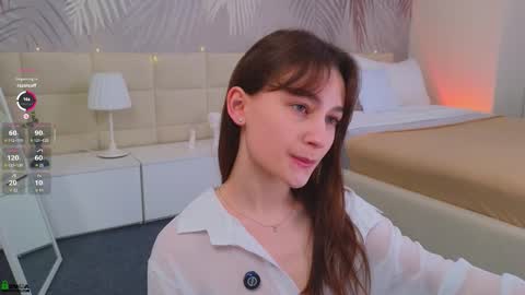 Lola online show from 02/26/26, 01:59