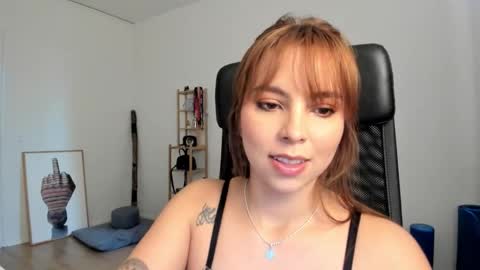 Lola doll online show from 03/29/26, 12:38