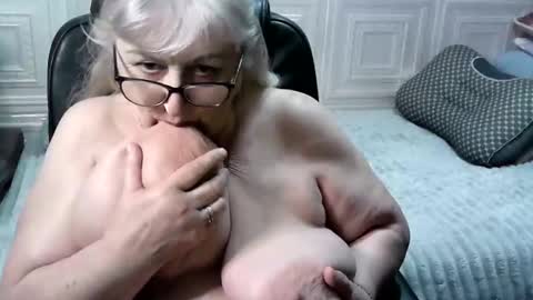 LolkaAlyss online show from 04/22/26, 09:38