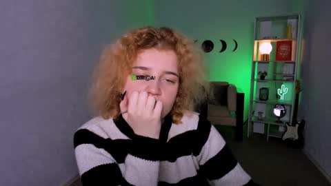 Snapshot of lolli_popsi chatting on 12/04/25, 01:20 lolli_popsi online show from 12/04/25, 01:20