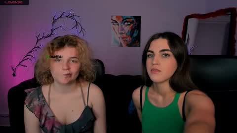 Snapshot of lolli_popsi chatting on 12/15/25, 01:15 lolli_popsi online show from 12/15/25, 01:15