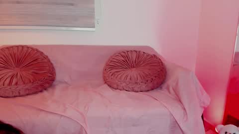 Snapshot of lolly_js_ chatting on 03/08/26, 11:19 Lolly online show from 03/08/26, 11:19