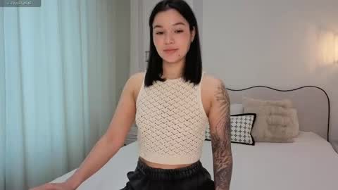 Snapshot of lolly_turner chatting on 05/18/26, 05:13 lolly_turner online show from 05/18/26, 05:13