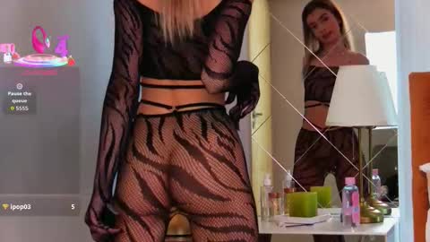 Lolly. online show from 12/13/25, 07:53