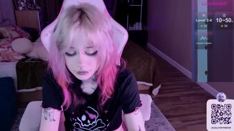 Lolly   online show from 01/10/25, 01:10