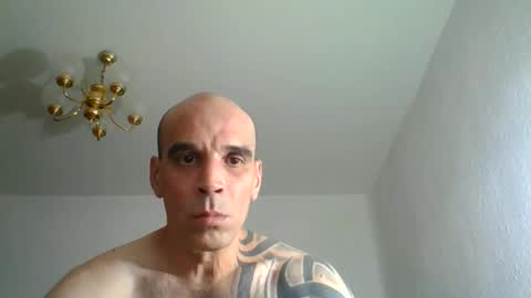 Snapshot of lolotatto chatting on 06/08/26, 01:33 lolotatto online show from 06/08/26, 01:33