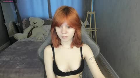 Snapshot of loly_cuttie chatting on 04/25/26, 01:08 Loly online show from 04/25/26, 01:08