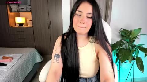 Sarah online show from 01/12/25, 07:32