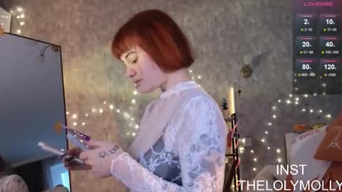 Molli online show from 12/18/25, 11:05