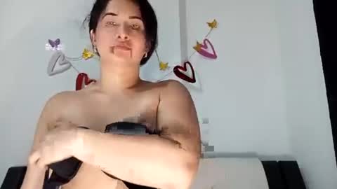 Snapshot of lomaslindosoyyo chatting on 06/27/26, 10:26 estehfania online show from 06/27/26, 10:26