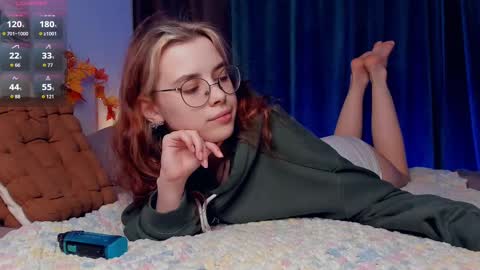 Snapshot of lonagass chatting on 11/12/25, 06:41 Lona online show from 11/12/25, 06:41