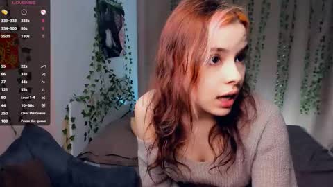 Snapshot of lonagass chatting on 01/10/26, 06:42 Lona online show from 01/10/26, 06:42