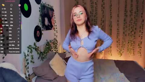 Snapshot of lonagass chatting on 01/15/26, 06:44 Lona online show from 01/15/26, 06:44