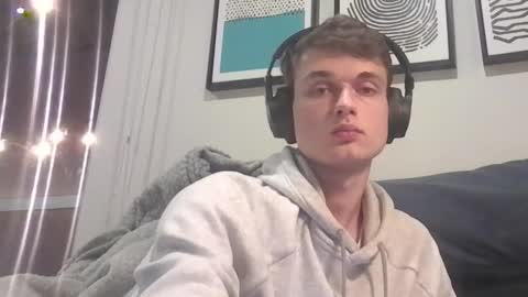 london_tomy online show from 10/19/25, 03:07