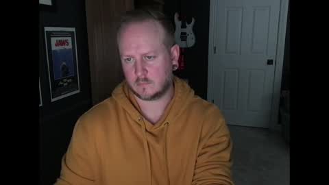 Snapshot of lone_string chatting on 03/06/25, 10:15 Lone online show from 03/06/25, 10:15