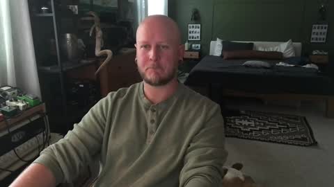 Snapshot of lone_string chatting on 09/18/25, 06:32 Lone online show from 09/18/25, 06:32