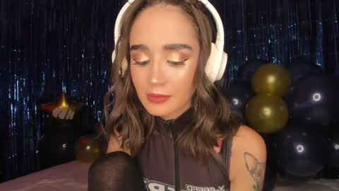 Snapshot of lonelly_lolly98 chatting on 01/27/25, 02:53 SABRINA online show from 01/27/25, 02:53