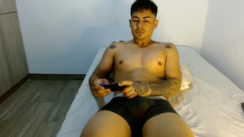 lonelydick2002 online show from 02/05/25, 09:36