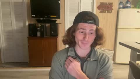 Snapshot of lonewolfffy chatting on 10/29/25, 12:24 Lonewolfffy online show from 10/29/25, 12:24