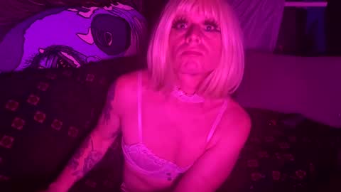 Snapshot of longbeachcd69 chatting on 02/08/25, 10:50 longbeachcd69 online show from 02/08/25, 10:50