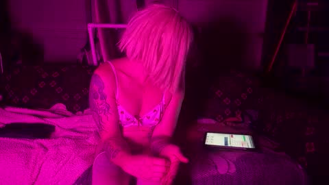 longbeachcd69 online show from 01/10/26, 01:35