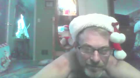 Snapshot of longbowrider555 chatting on 12/16/24, 01:54 Jeff online show from 12/16/24, 01:54