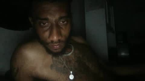 Snapshot of longd2526 chatting on 11/03/25, 04:58 LongD online show from 11/03/25, 04:58