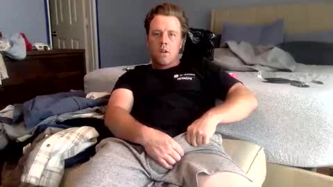 Snapshot of longjohnsilverskin chatting on 04/06/26, 07:04 longjohnsilverskin online show from 04/06/26, 07:04