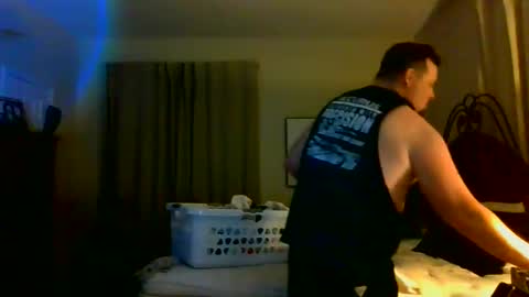 Snapshot of longlastingviking chatting on 12/14/25, 11:20 longlastingviking online show from 12/14/25, 11:20