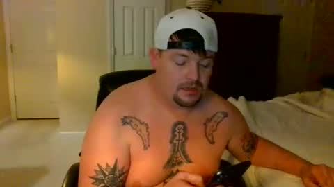 Snapshot of longlastingviking chatting on 12/18/25, 02:39 longlastingviking online show from 12/18/25, 02:39
