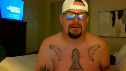 Snapshot of longlastingviking chatting on 05/14/26, 07:04 longlastingviking online show from 05/14/26, 07:04