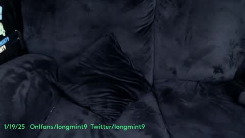 Snapshot of longmint96 chatting on 01/20/25, 04:32 Real twitterlongmint9 online show from 01/20/25, 04:32
