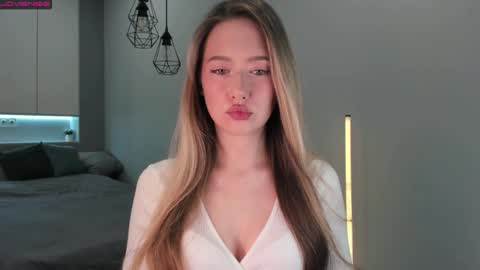 Eva online show from 11/29/25, 03:26