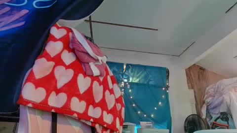 Londoncashmere69  online show from 12/31/24, 04:46