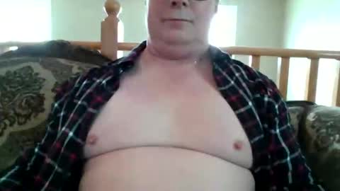 Snapshot of look823 chatting on 11/21/25, 03:33 look823 online show from 11/21/25, 03:33