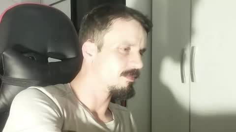 Snapshot of lookaz4010 chatting on 12/29/24, 10:47 Lucas online show from 12/29/24, 10:47