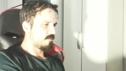 Snapshot of lookaz4010 chatting on 02/10/25, 02:16 Lucas online show from 02/10/25, 02:16