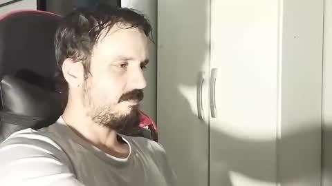 Snapshot of lookaz4010 chatting on 02/17/25, 03:31 Lucas online show from 02/17/25, 03:31