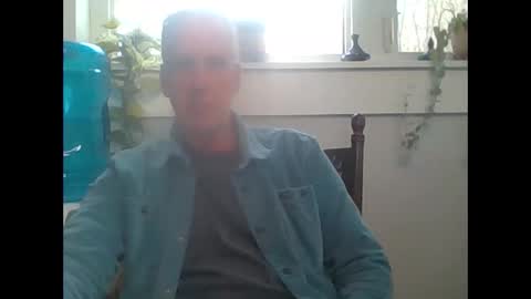 Snapshot of lookingforanopening chatting on 12/15/25, 05:06 lookingforanopening online show from 12/15/25, 05:06