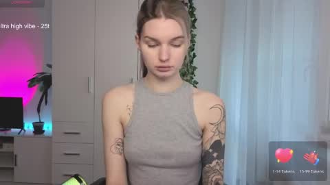 Luna online show from 04/16/26, 03:02