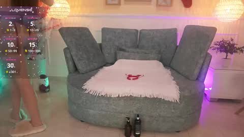 Loona Nyx online show from 12/18/25, 11:38