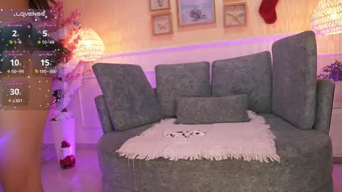 Loona Nyx online show from 12/19/25, 11:39