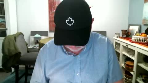 Snapshot of loop102 chatting on 05/01/26, 03:11 loop102 online show from 05/01/26, 03:11