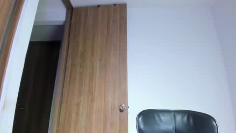 Mia Aniston online show from 04/15/26, 11:16