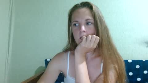 Snapshot of lora879 chatting on 07/22/26, 02:36 Lora online show from 07/22/26, 02:36