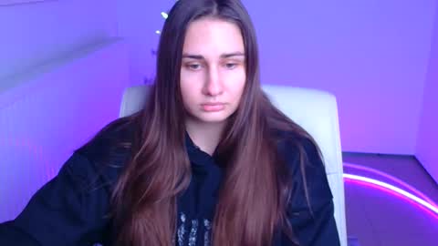 Snapshot of lora_kisses chatting on 01/18/26, 06:28 Lora online show from 01/18/26, 06:28