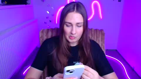 Snapshot of lora_kisses chatting on 02/15/26, 12:36 Lora online show from 02/15/26, 12:36