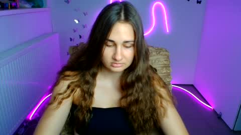 Snapshot of lora_kisses chatting on 07/02/26, 05:57 Lora online show from 07/02/26, 05:57