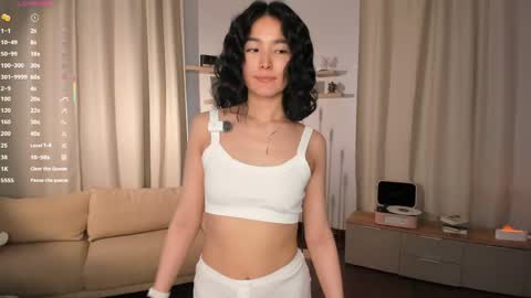 Lora control 2 min for every new Fan Club subscriber online show from 04/17/26, 08:50